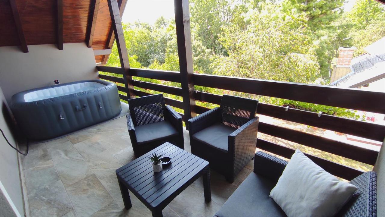 Deluxe Apartment With Jacuzzi - Patar Rakovica Exterior photo
