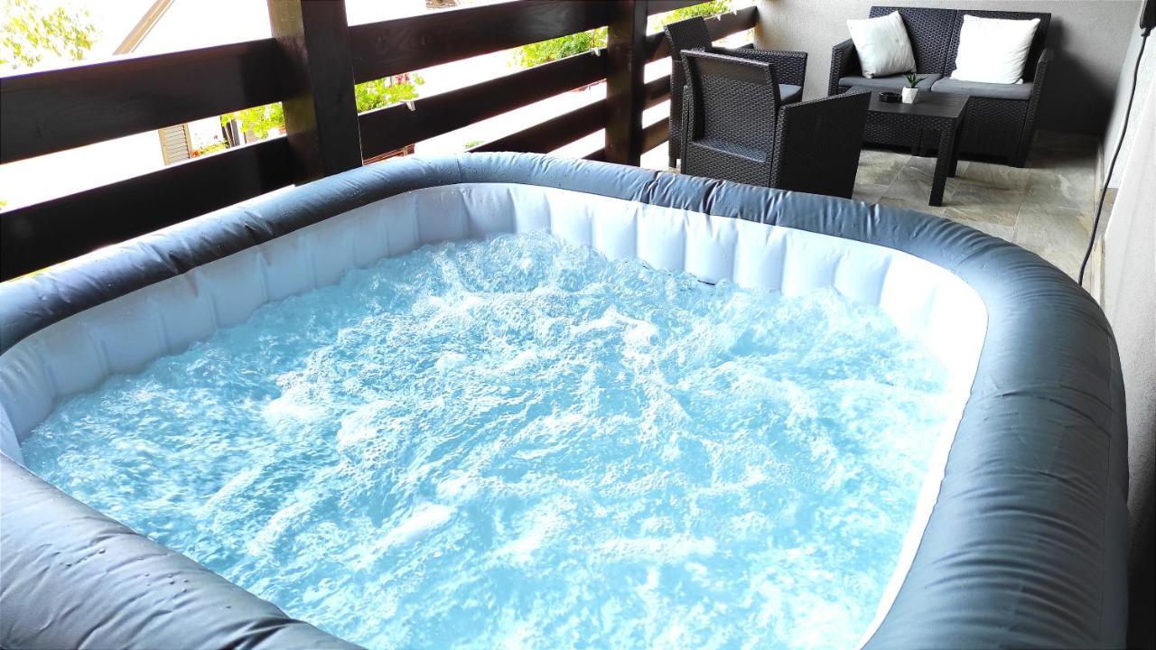 Deluxe Apartment With Jacuzzi - Patar Rakovica Exterior photo
