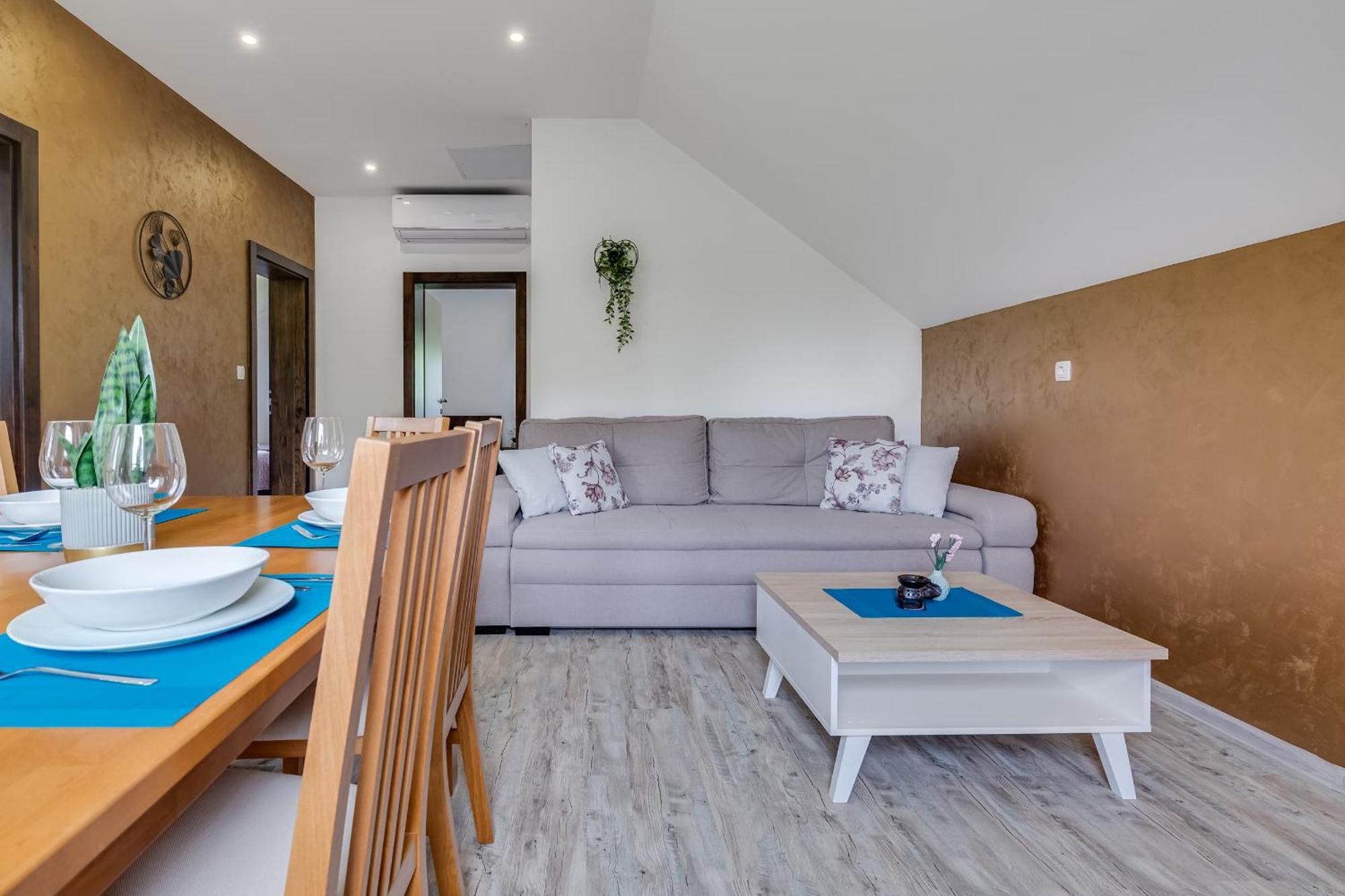 Deluxe Apartment With Jacuzzi - Patar Rakovica Exterior photo